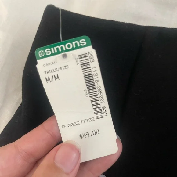 New Simon’s Skirt - Picture 3 of 4